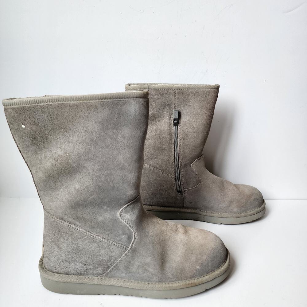 UGG Celvin Boots Womens Size 9 US Gray Side Zip Short Suede Snow Winter